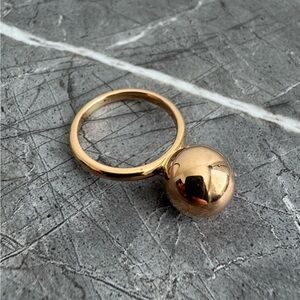 Tiffany & Co. 18k rose gold hardware large ball ring size 9